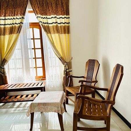 Welcome Family Guest House. Бентота Екстериор снимка