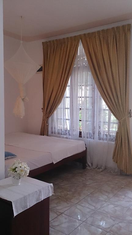 Welcome Family Guest House. Бентота Стая снимка