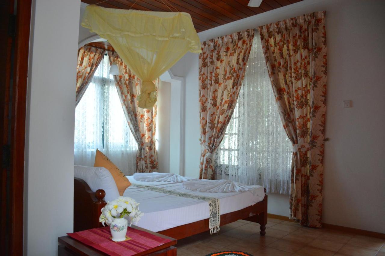 Welcome Family Guest House. Бентота Екстериор снимка